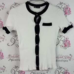 Zara top tshirt black trim Women's White and Black Button Down Shirt